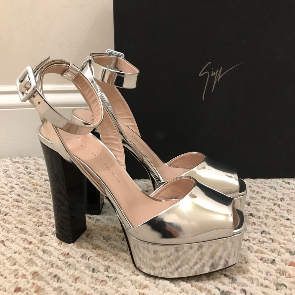 🆕 Giuseppe Zanotti silver platform heels sandals